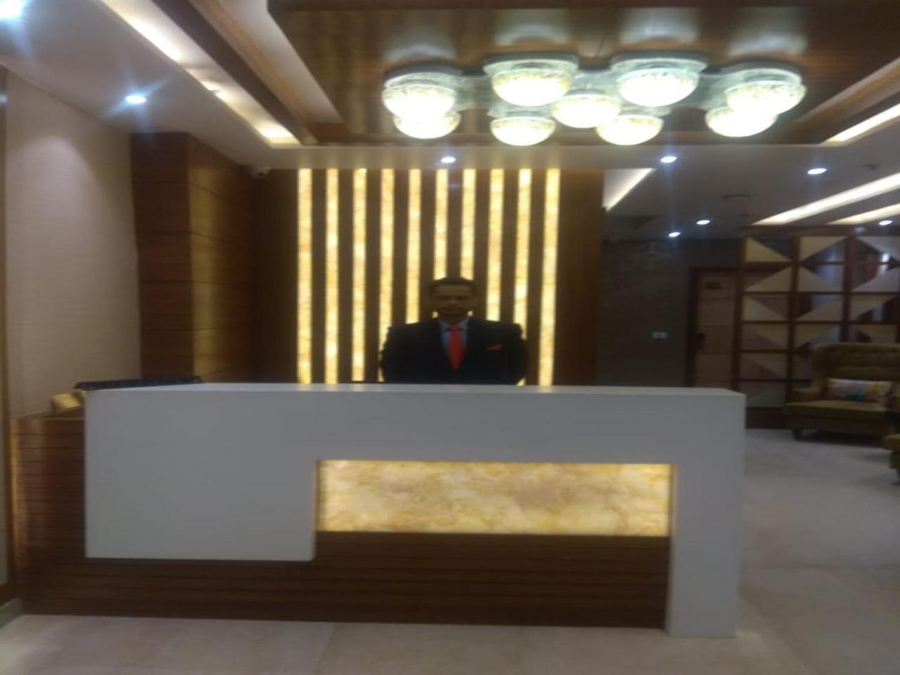 Csjs Inn By Krishna Group Of Hotels Amritsar Eksteriør bilde