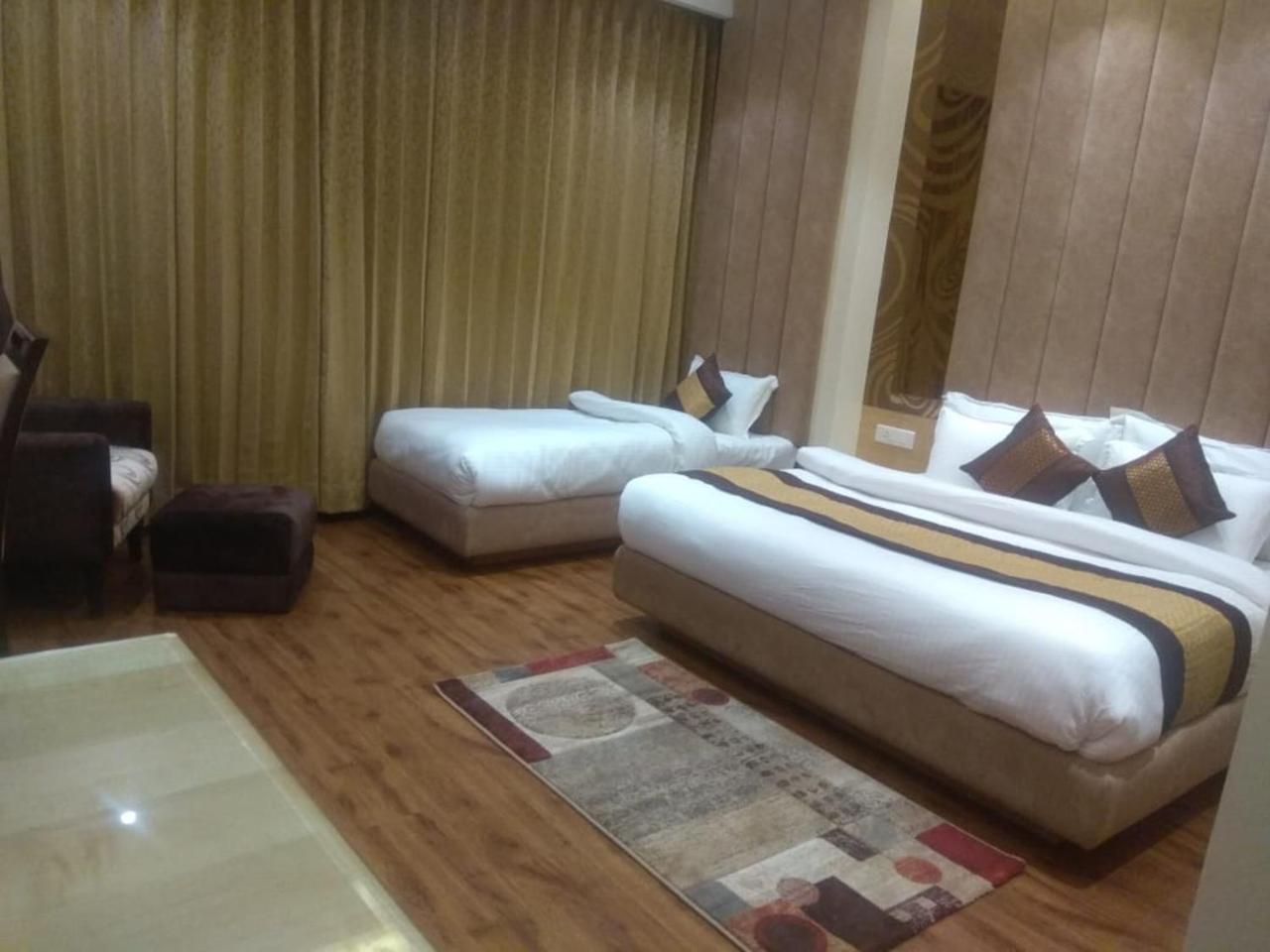 Csjs Inn By Krishna Group Of Hotels Amritsar Eksteriør bilde