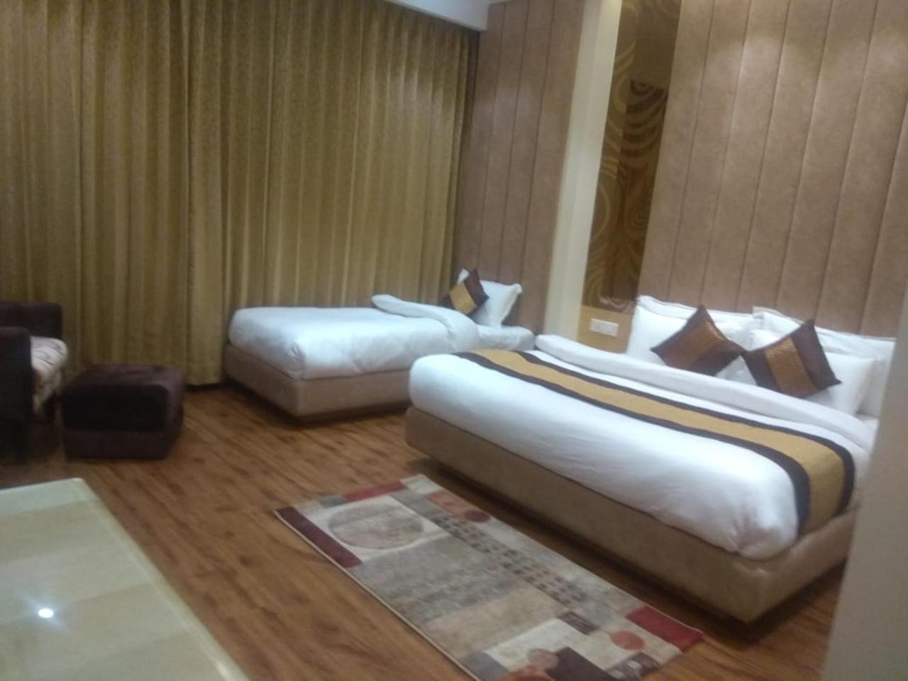 Csjs Inn By Krishna Group Of Hotels Amritsar Eksteriør bilde